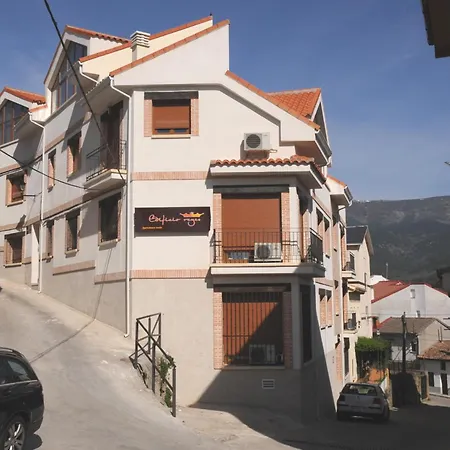 Edificio Reyes * La Adrada
