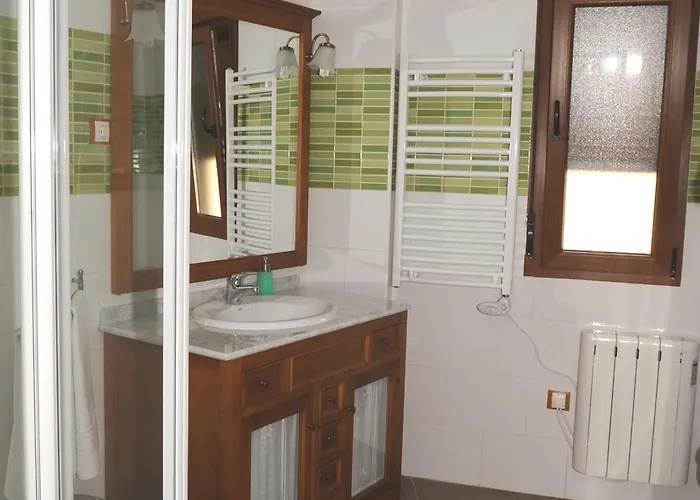 Edificio Reyes * La Adrada