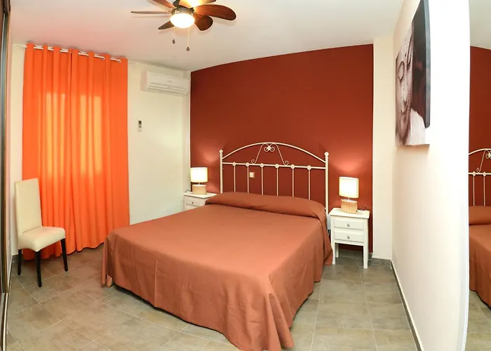 Edificio Reyes La Adrada